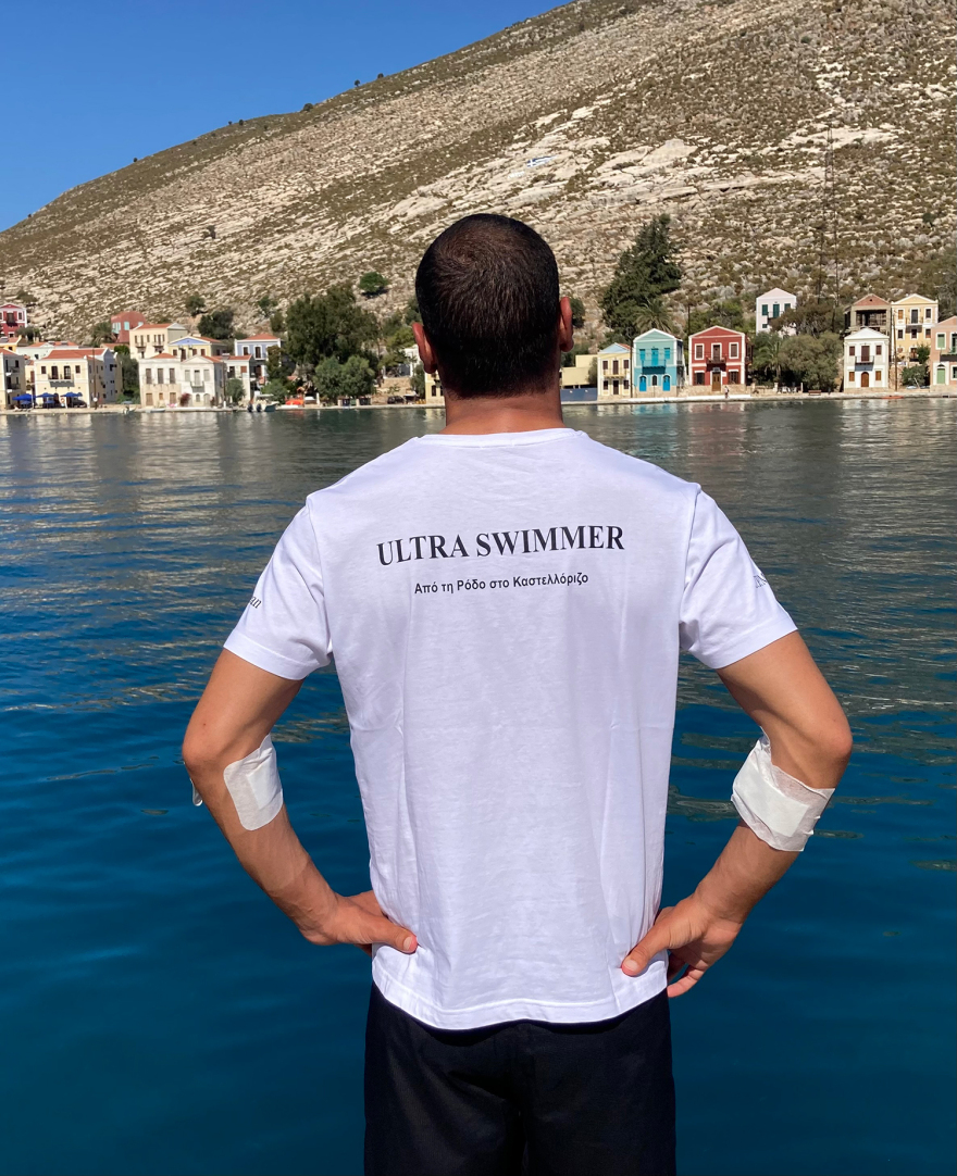 Σπύρος Χρυσικόπουλος: Κολύμπησε από τη Ρόδο στο Καστελόριζο σε 64 ώρες χωρίς διακοπή