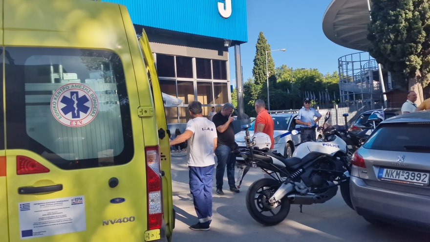 Άγριο ξύλο εντός της ΔΕΘ με έναν τραυματία και έξι προσαγωγές – Δείτε βίντεο και εικόνες