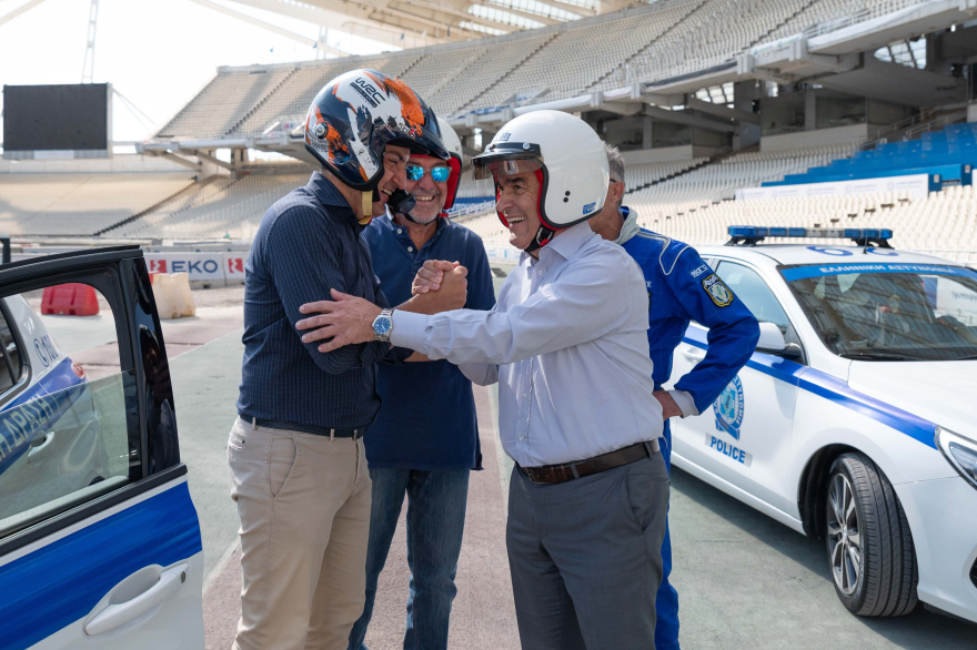 Ράλλυ Ακρόπολις: Αστυνομικοί μετεκπαιδεύτηκαν στη γρήγορη οδήγηση στην υπερειδική του ΟΑΚΑ