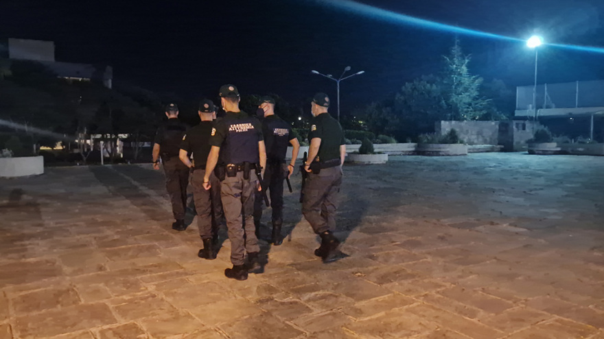 Πανεπιστημιακή Αστυνομία: Ξεκίνησε τις περιπολίες στο ΑΠΘ – Διαμαρτυρία από φοιτητές