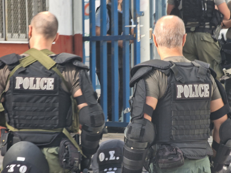 ΑΠΘ: Νέα διαμαρτυρία φοιτητών με πανό και συνθήματα για την Πανεπιστημιακή Αστυνομία