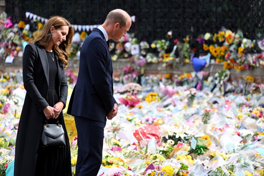 Βασίλισσα Ελισάβετ: «Δοκιμασία η πομπή πίσω από το φέρετρό της, ξύπνησαν μνήμες» λέει ο πρίγκιπας Ουίλιαμ