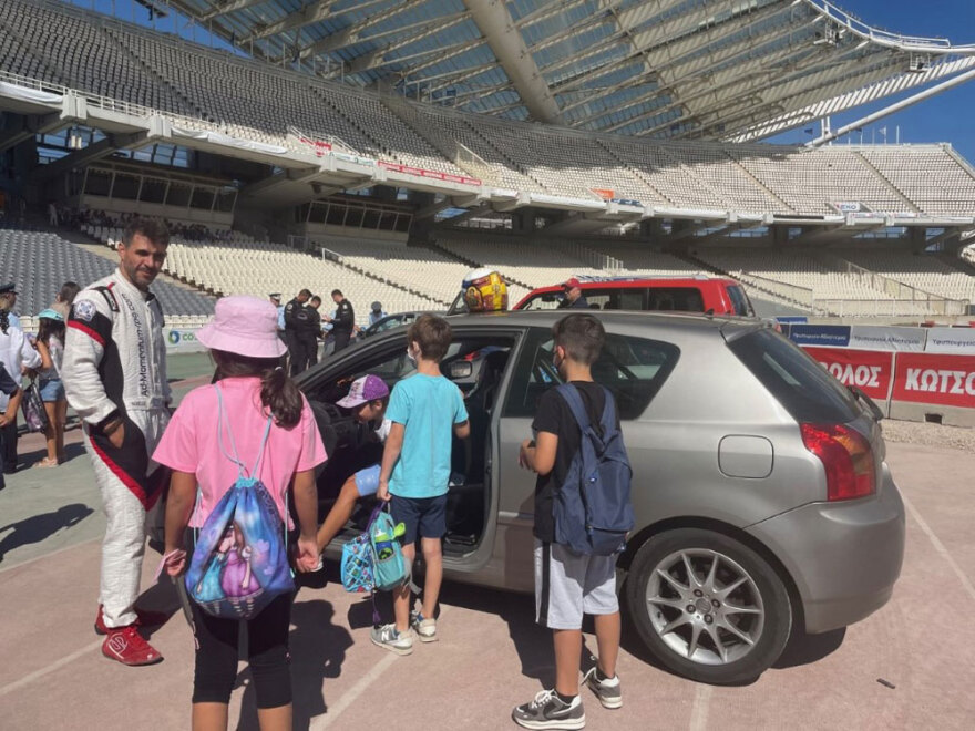 Μαθήματα οδικής ασφάλειας σε μαθητές στην πίστα του Ο.Α.Κ.Α.