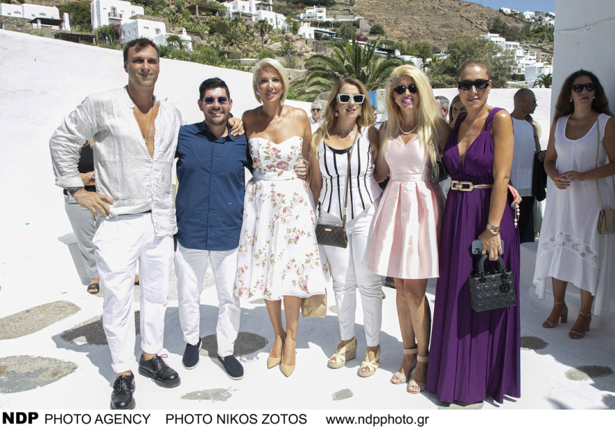  Τζώρτζης Μονογυιός: Φωτογραφίες από τη βάπτιση του γιου του 