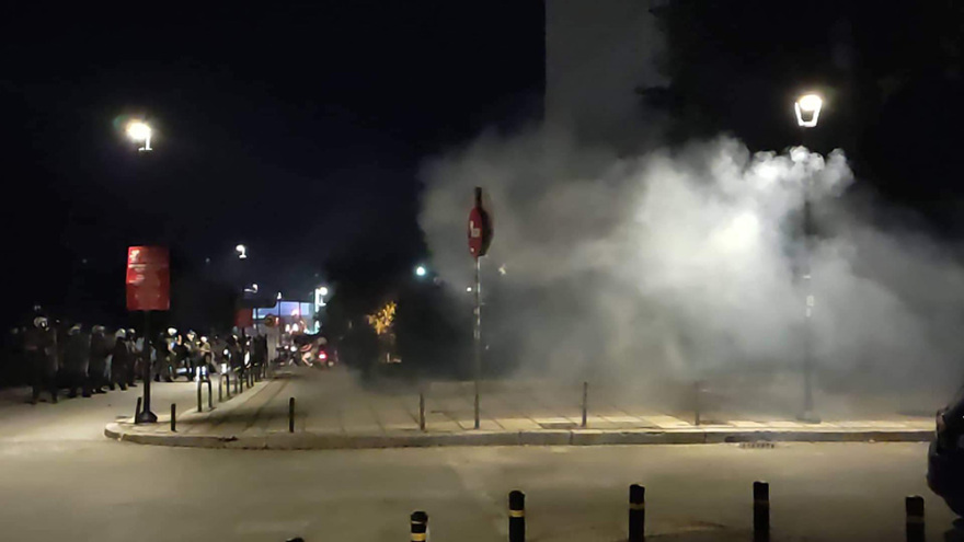 Θεσσαλονίκη: Χάος ως τις 2 τα ξημερώματα οι δρόμοι γύρω από το ΑΠΘ