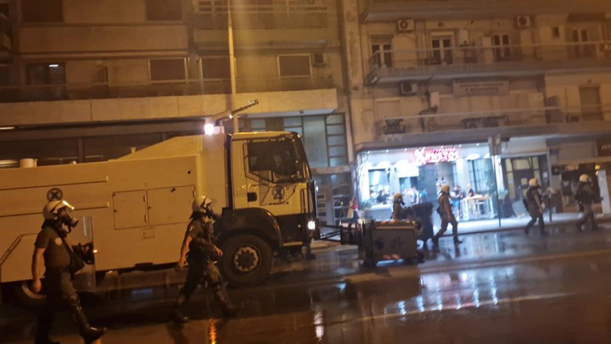 Θεσσαλονίκη: Χάος ως τις 2 τα ξημερώματα οι δρόμοι γύρω από το ΑΠΘ