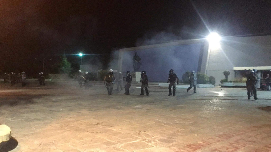 Θεσσαλονίκη: Χάος ως τις 2 τα ξημερώματα οι δρόμοι γύρω από το ΑΠΘ