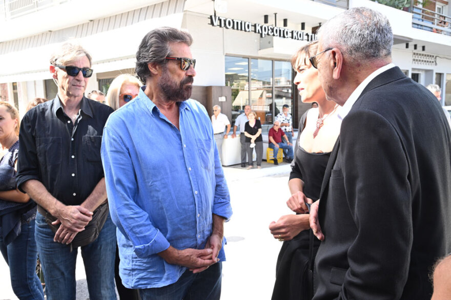 Το «τελευταίο αντίο» στην Ειρήνη Παπά στο Χιλιομόδι Κορινθίας