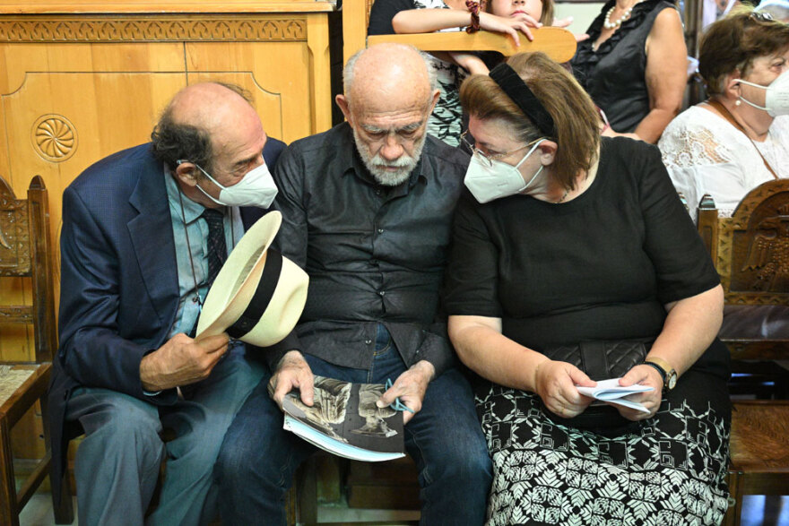 Το «τελευταίο αντίο» στην Ειρήνη Παπά στο Χιλιομόδι Κορινθίας