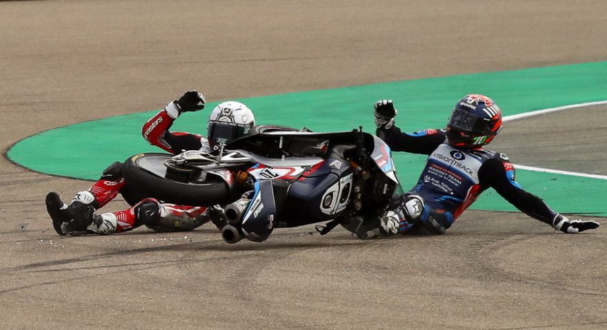 MotoGP: Τριπλή σύγκρουση στην πίστα της Αραγονίας- Δείτε τις εντυπωσιακές φωτογραφίες