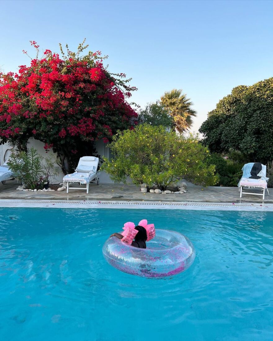 Χριστίνα Κοντοβά: Το φωτογραφικό άλμπουμ των διακοπών της με την Έιντα