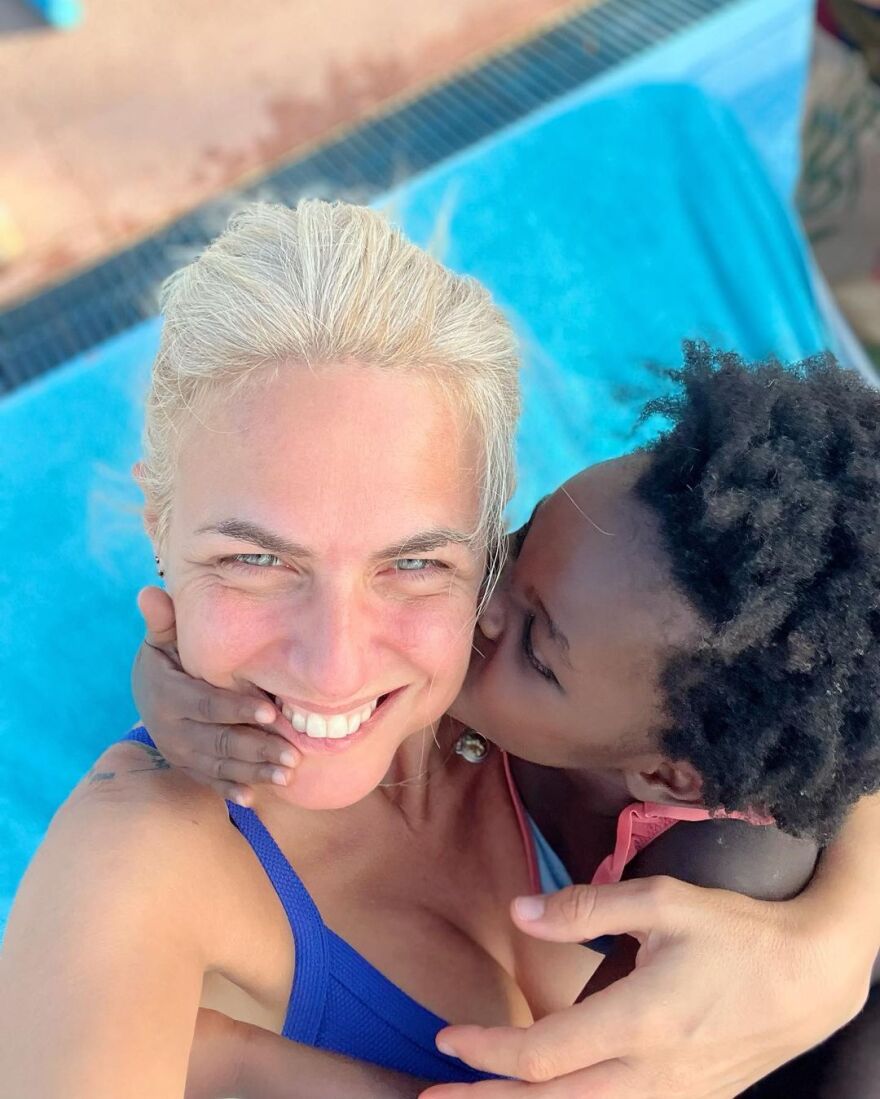 Χριστίνα Κοντοβά: Το φωτογραφικό άλμπουμ των διακοπών της με την Έιντα