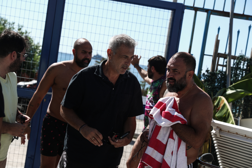 «Κολυμπάμε για τη ζωή» - Σκυταλοδρομία αγάπης «Βασίλης Τοκάκης» στον Πειραιά 