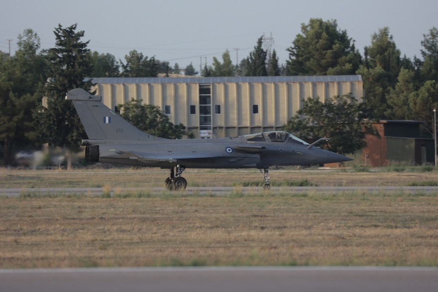 Athens Flying Week: Μαγνήτισε τα βλέμματα το Rafale με τους ελιγμούς του - Βίντεο