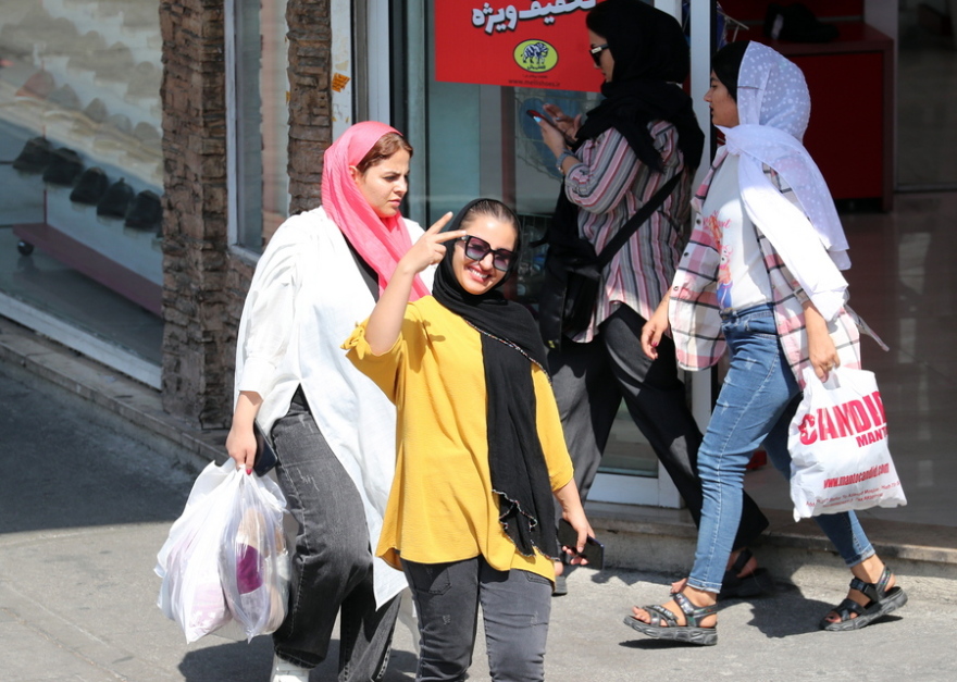 Ιράν: Δύο νεκροί σε διαδηλώσεις για τον θάνατο 22χρονης μετά τη σύλληψή της από την αστυνομία ηθών