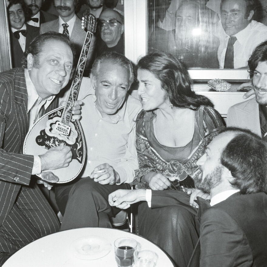 Oι έρωτες της Ειρήνης Παπά