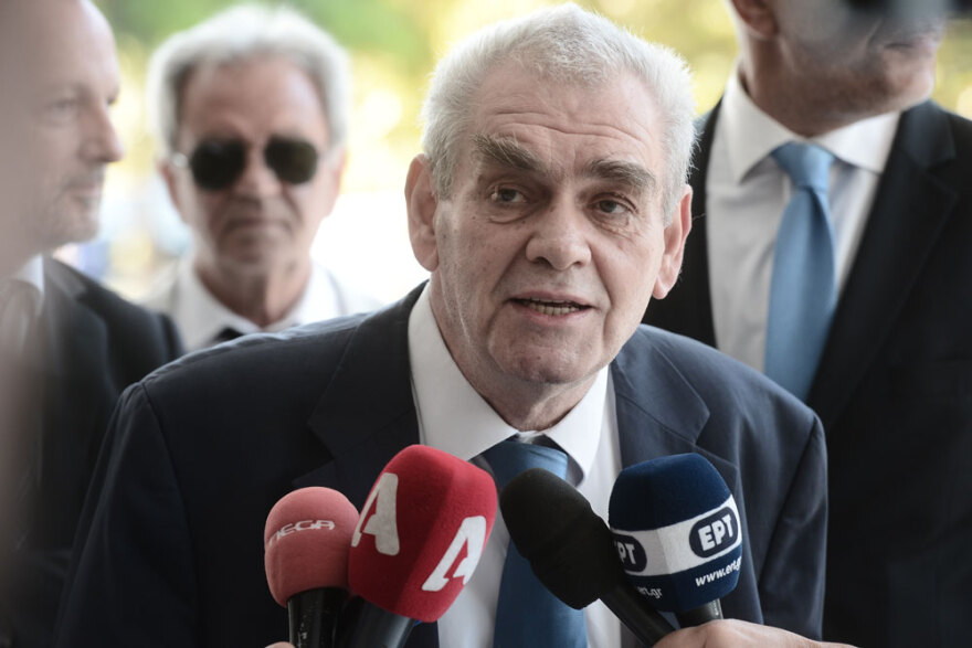 Novartis: 14 γυναίκες και 5 άνδρες δικάζουν Παπαγγελόπουλο - Τουλουπάκη  