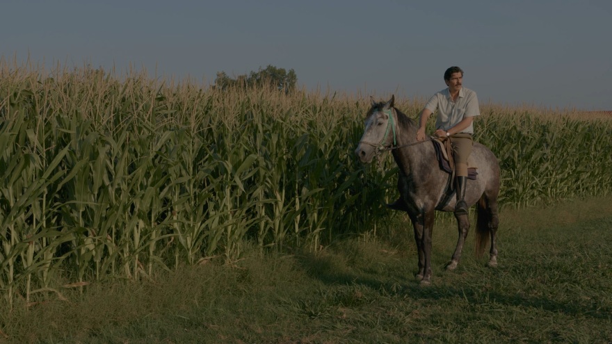 Αντώνης Καρυστινός για τον Έρωτα Φυγά: «Θεωρώ ότι είναι ευλογία να γίνονται τέτοιες σειρές»