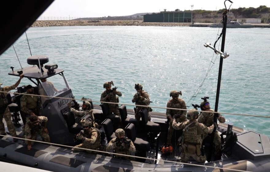 Η συνεκπαίδευση δυνάμεων στη ναυτική βάση «Αντιστράτηγος Ευάγγελος Φλωράκης» φέρνει κοντά Ελλάδα-Κύπρο-ΗΠΑ