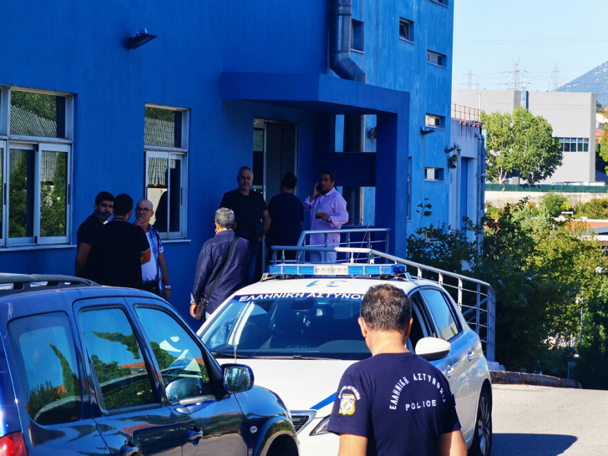 Σε αστυνομικό τμήμα ο Αργιανίδης του Survivor μετά το αμόκ στα ΕΛΤΑ Κρυονερίου