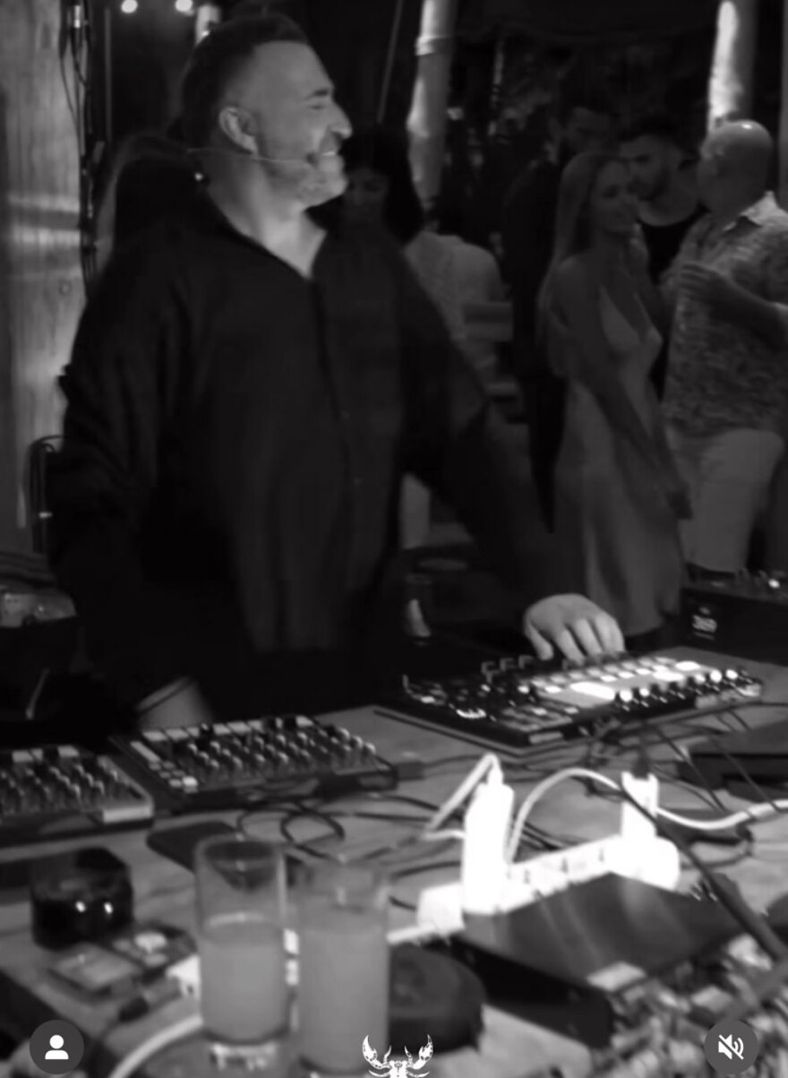 Μύκονος: Το τρελό reunion του Ινδού Κροίσου στο Nammos, τα τελευταία πάρτι και όσοι έκλεισαν νωρίς