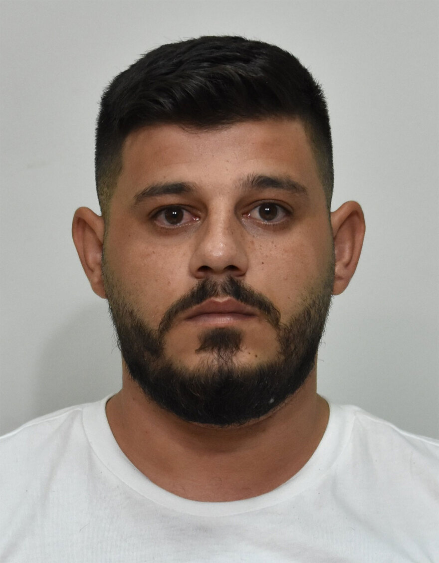 ΕΛ.ΑΣ.: Αυτά είναι τα μέλη της συμμορίας που μοίραζαν δωρεάν φρούτα σε ηλικιωμένους... και τους έκλεβαν!