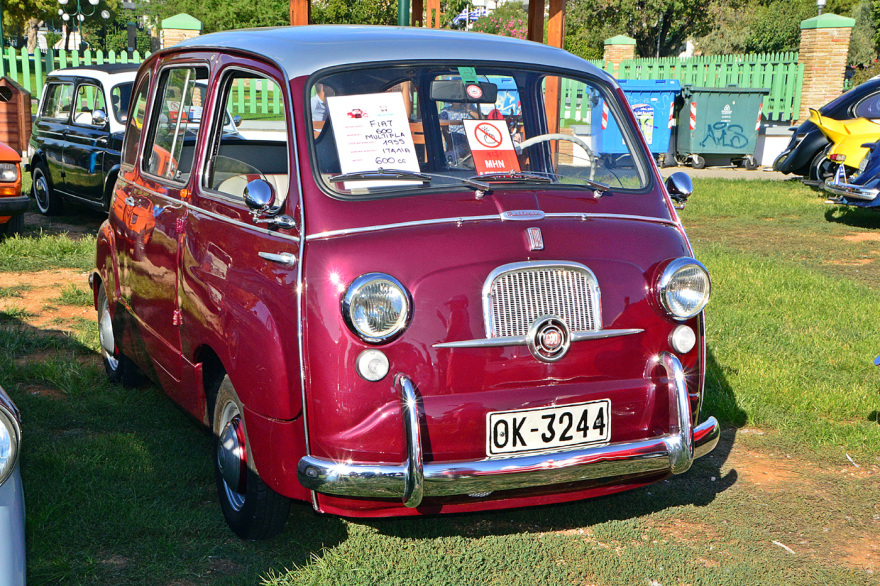 Alimos Classic Car Sunday και Motorbike Sunday: Ένα αξέχαστο «σόου» με τετράτροχες και δίτροχες... καλλονές