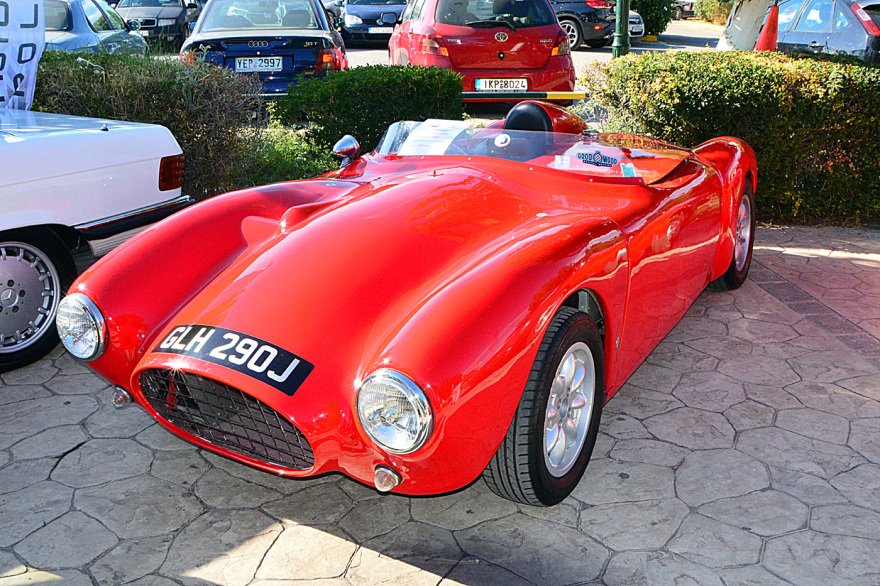 Alimos Classic Car Sunday και Motorbike Sunday: Ένα αξέχαστο «σόου» με τετράτροχες και δίτροχες... καλλονές