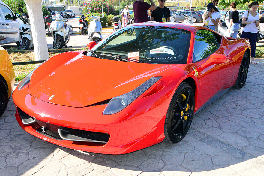 Alimos Classic Car Sunday και Motorbike Sunday: Ένα αξέχαστο «σόου» με τετράτροχες και δίτροχες... καλλονές