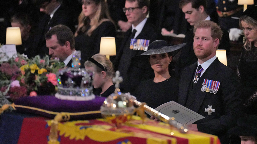 Η Μέγκαν Μάρκλ τρομοκρατούσε τους ανθρώπους του παλατιού αποκαλύπτει νέο βιβλίο