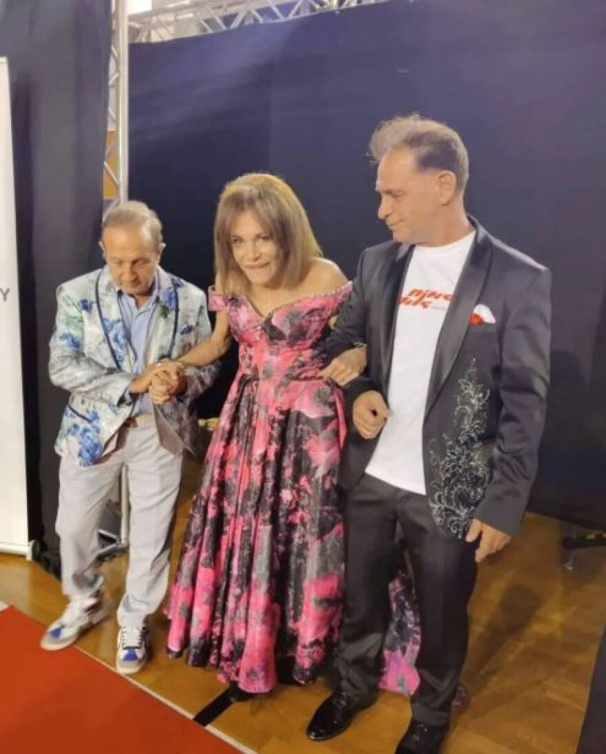 Μαίρη Χρονοπούλου: Σε επίδειξη μόδας με τον Σπύρο Μπιμπίλα