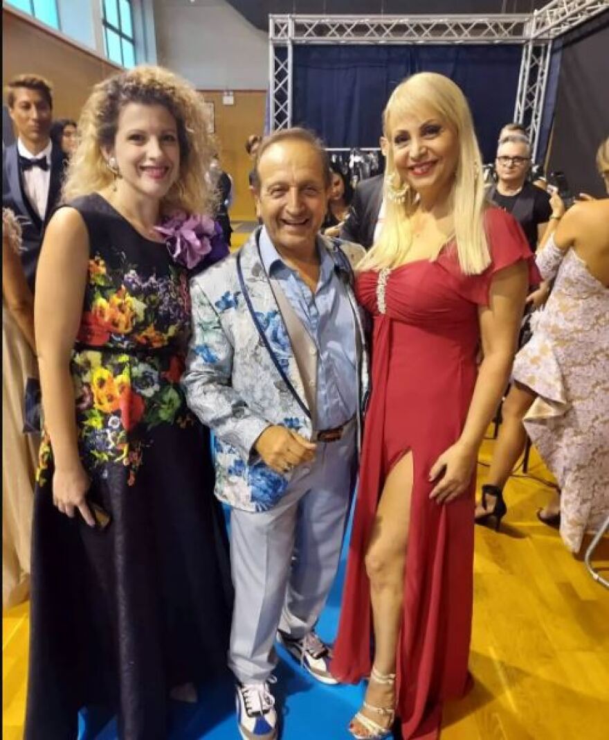 Μαίρη Χρονοπούλου: Σε επίδειξη μόδας με τον Σπύρο Μπιμπίλα