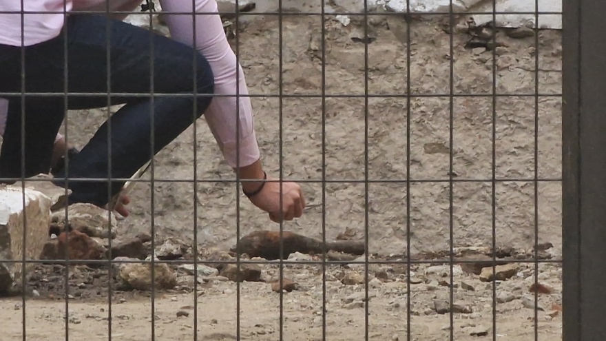 Θεσσαλονίκη: Έσκαβαν οικόπεδο και βρήκαν οξειδωμένο βλήμα όλμου