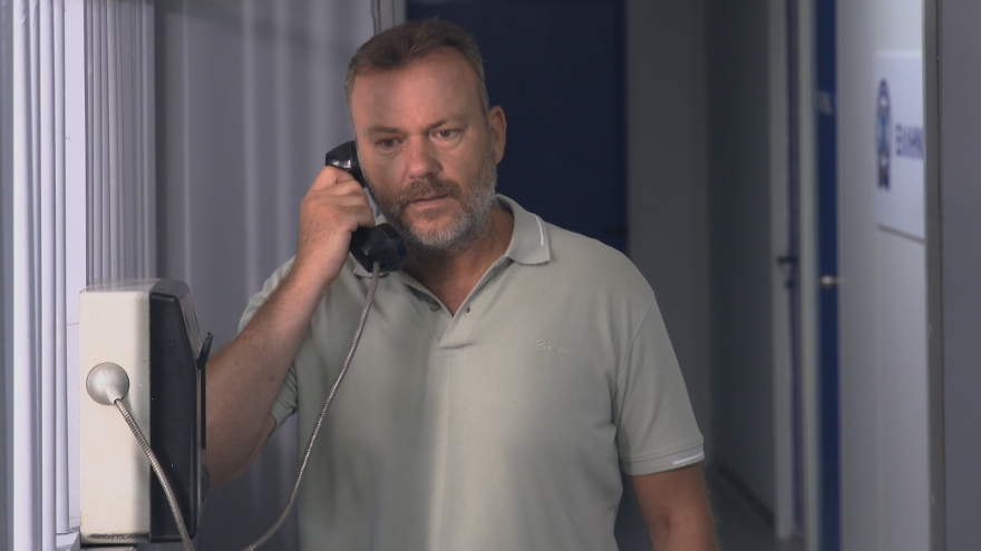 Τρία Μίλια: Ο Τίμος ισχυρίζεται στην αστυνομία πως είναι αθώος και πως κάποιος τον έχει παγιδεύσει