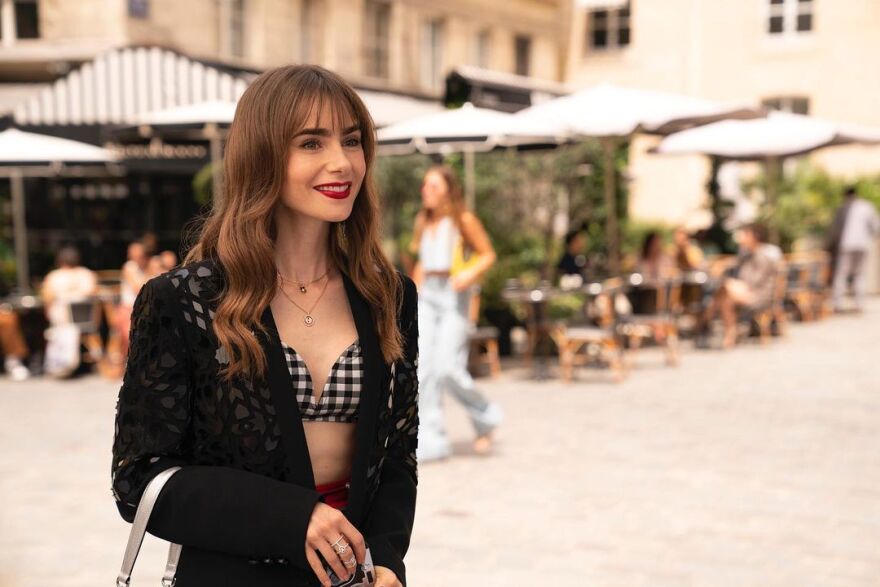 Emily in Paris: Επιστρέφει στο Netflix - Δείτε φωτογραφίες από την τρίτη σεζόν