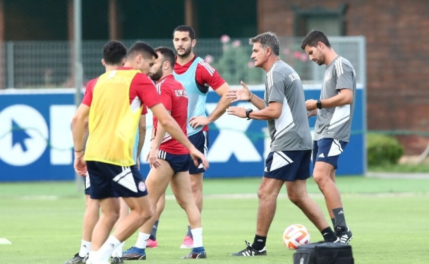 Μανωλάς: Τα 49 ματς υπό τον Μίτσελ και η δεύτερη θητεία στον Ολυμπιακό που δεν του πήγε