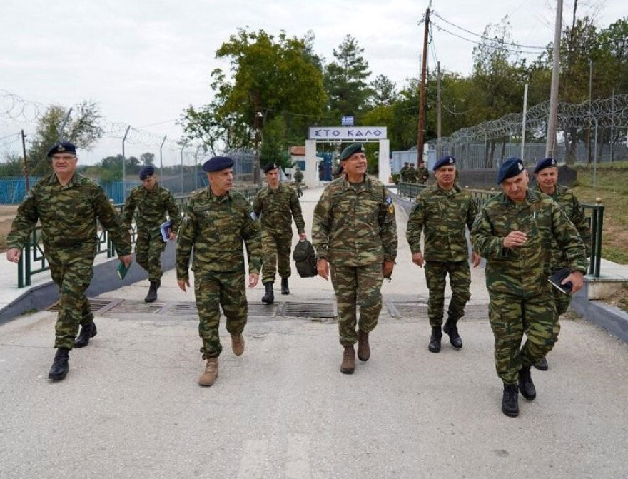 Επίσκεψη αρχηγού ΓΕΕΘΑ στον Έβρο: «Δεν θα αφήσουμε να χαθεί ούτε μία σπιθαμή ελληνικής γης»