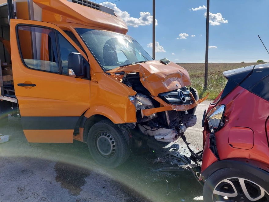 Λάρισα: Καραμπόλα τεσσάρων οχημάτων - Τρεις τραυματίες