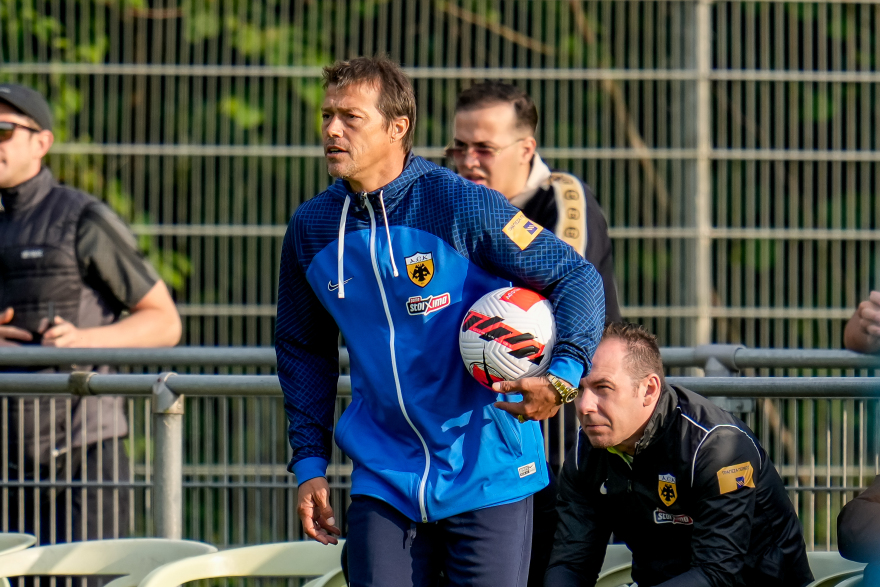 Αλμέιδα: «Εγώ δεν λέω στον κρεοπώλη, πώς θα κόψει το κρέας»