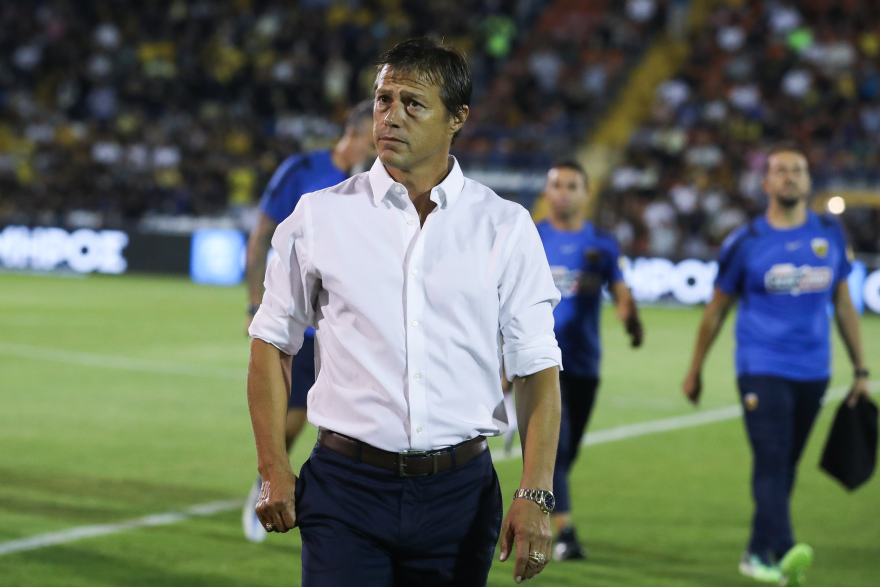 Αλμέιδα: «Εγώ δεν λέω στον κρεοπώλη, πώς θα κόψει το κρέας»