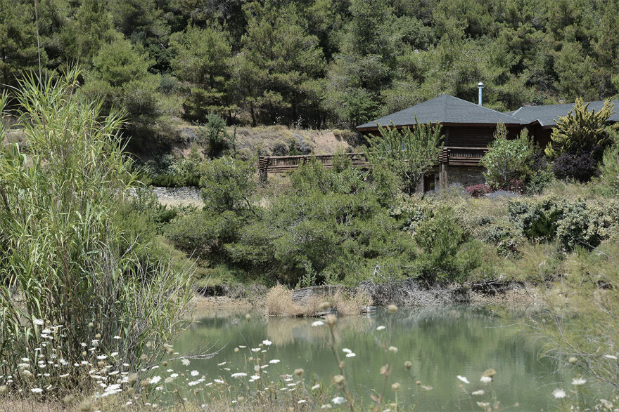 Βγενόπουλος: Ποιοι διεκδικούν το μυθικό ράντσο στην Πάρνηθα - Βίντεο και φωτογραφίες