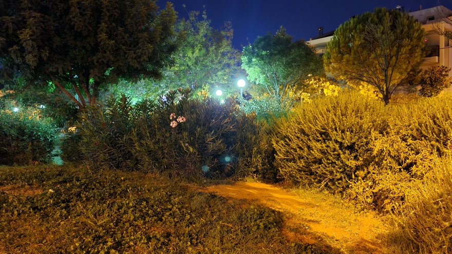 Βρέθηκε ο 8χρονος που χάθηκε στο Μαρούσι: Ήταν κρυμμένος σε θάμνους - Δείτε βίντεο και φωτογραφίες