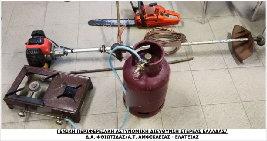 Φθιώτιδα: Διαρρήκτης έπαθε λάστιχο και συνελήφθη - Τα κλοπιμαία βρέθηκαν στο πορτμπαγκάζ του αυτοκινήτου