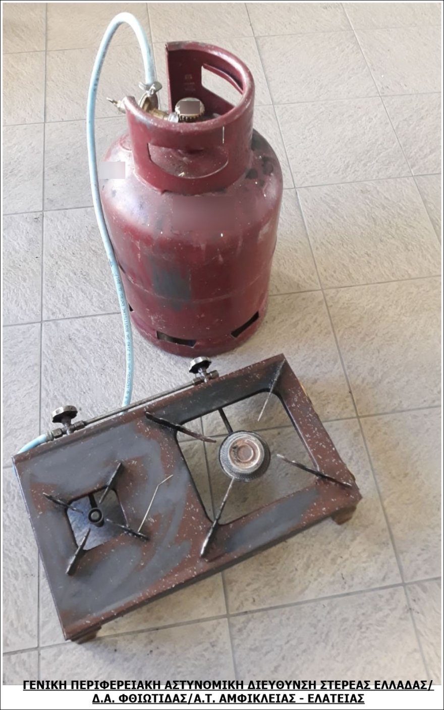 Φθιώτιδα: Διαρρήκτης έπαθε λάστιχο και συνελήφθη - Τα κλοπιμαία βρέθηκαν στο πορτμπαγκάζ του αυτοκινήτου