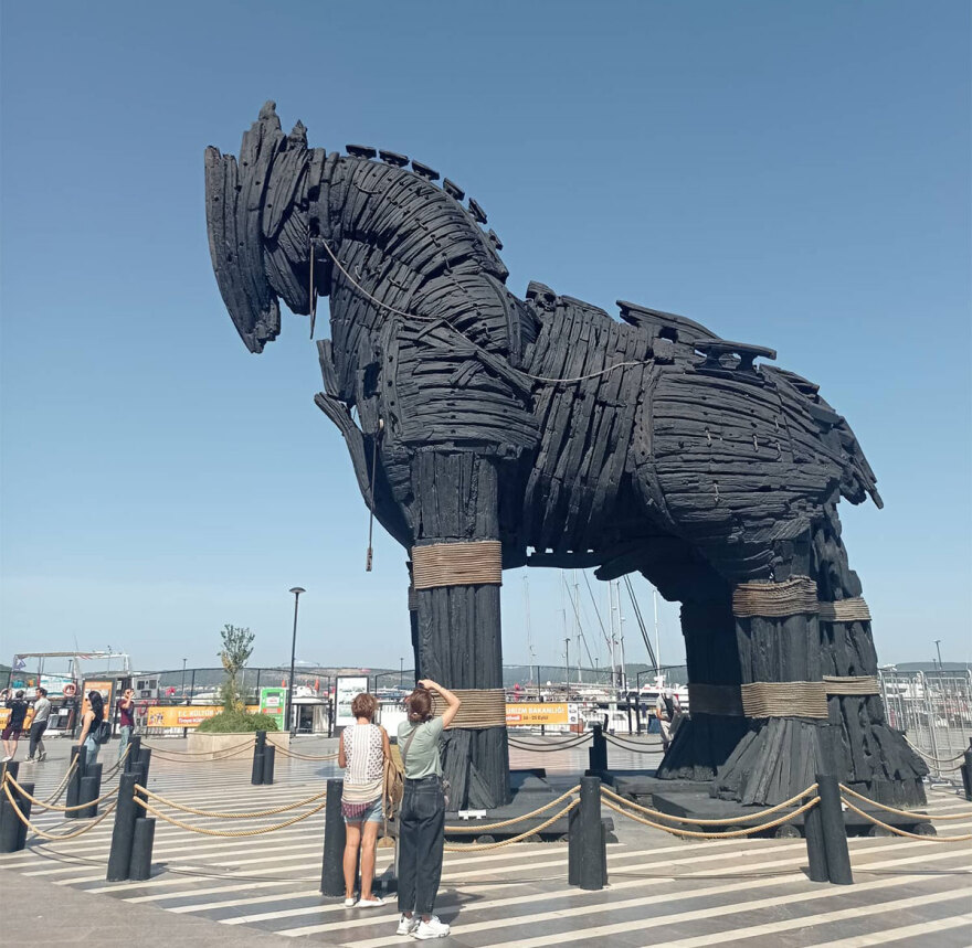 Τροία: Από τον Όμηρο στον Δούρειο ίππο του... Χόλιγουντ! - Δείτε φωτογραφίες