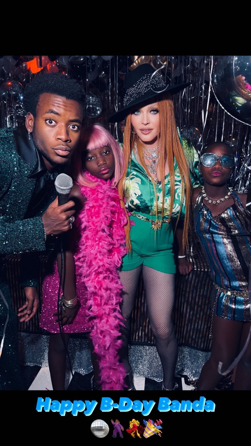 Μαντόνα: Ο γιος της έγινε 17 και το γιόρτασε με ένα κοστούμι με παγιέτες