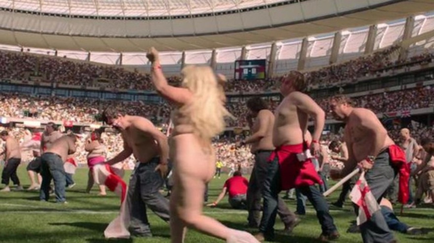 10 ηθοποιοί που δήλωσαν ότι πιέστηκαν να γυρίσουν σκηνές με «σεξ» και «γυμνό»