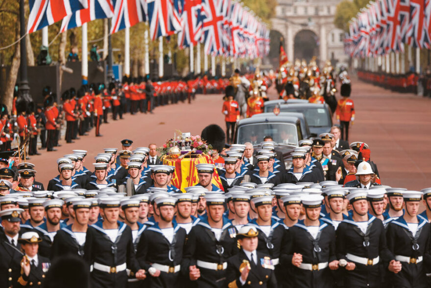 Η ζωή μετά την Ελισάβετ: Ο οίκος των Ουίνδσορ σε κρίση - Βασιλιάς σε «ομηρία» ο Κάρολος