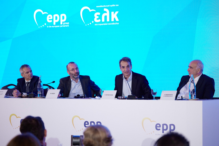 Μητσοτάκης στο ΕΛΚ: Μπαίνουμε στον εκλογικό κύκλο από θέση ισχύος - Είμαστε μπροστά 8-10 μονάδες