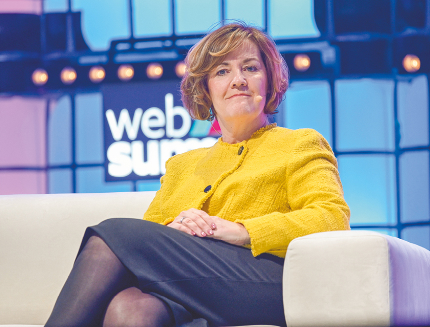 Τεχνολογική επανάσταση στην Ελλάδα - Ξένοι κολοσσοί επενδύουν σε Cloud και Data Centers